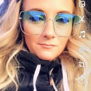 Meet your Posher, Tara